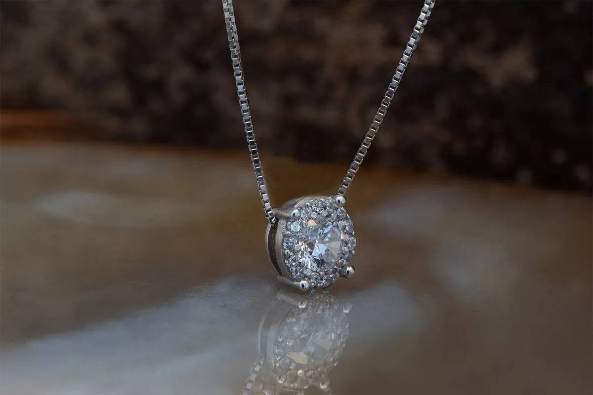 0.50 ct diamond halo pendant round shape