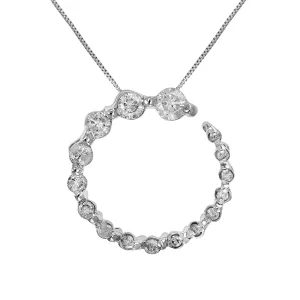 1/4 cttw Diamond Graduated Circle Pendant Necklace in 14K White Gold