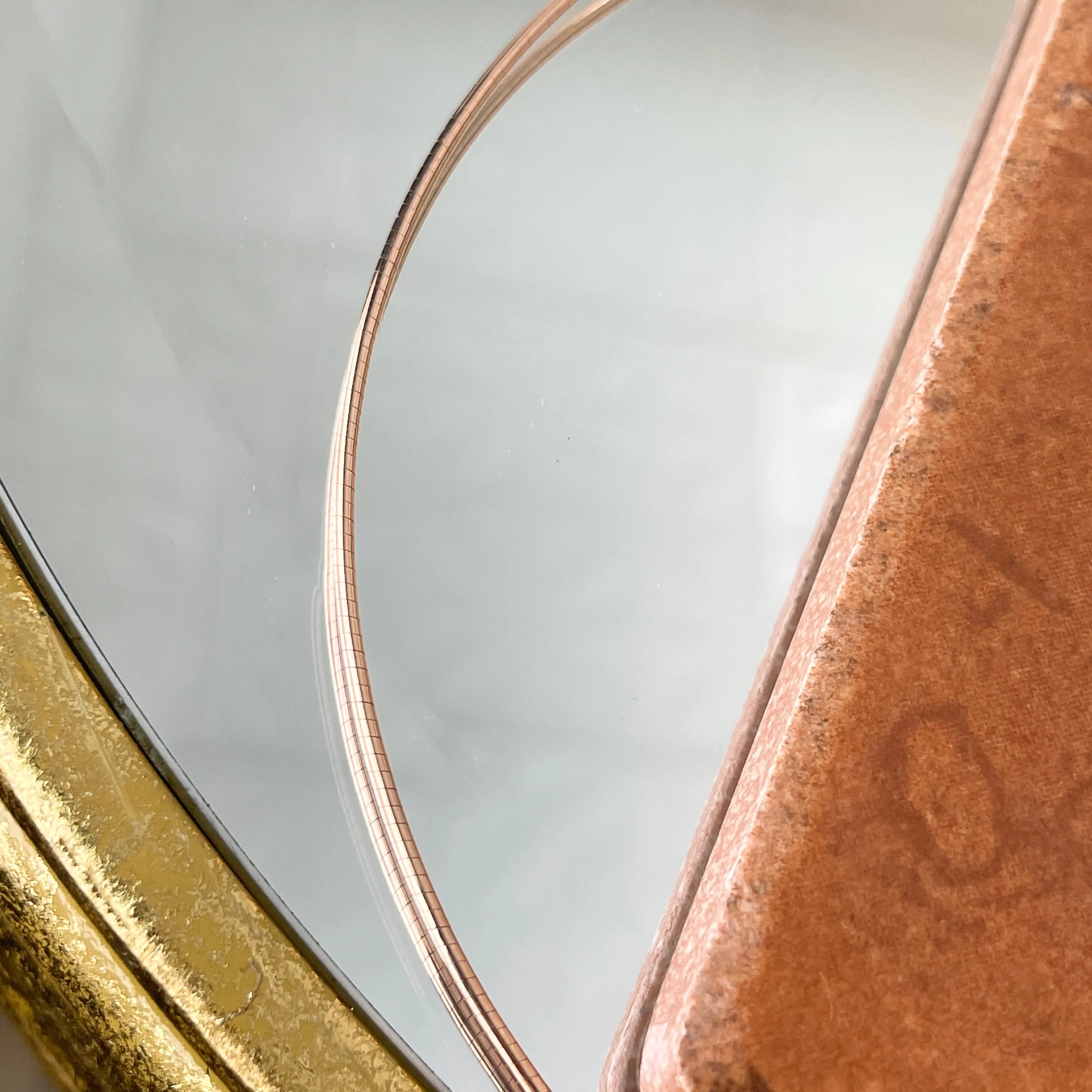 14KT Rose Gold Round 1.5mm Omega Neck Wire Necklace