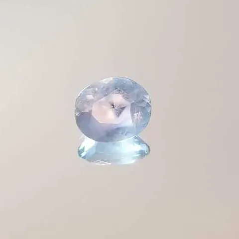 1.69ct. SAPPHIRE WITH TRIANGLE INSIDE. ONE OF A KIND