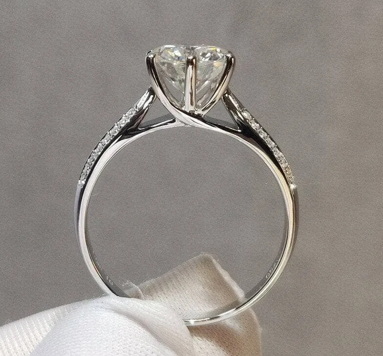 2 Carat Round Cut Diamond Star Queen Engagement Ring