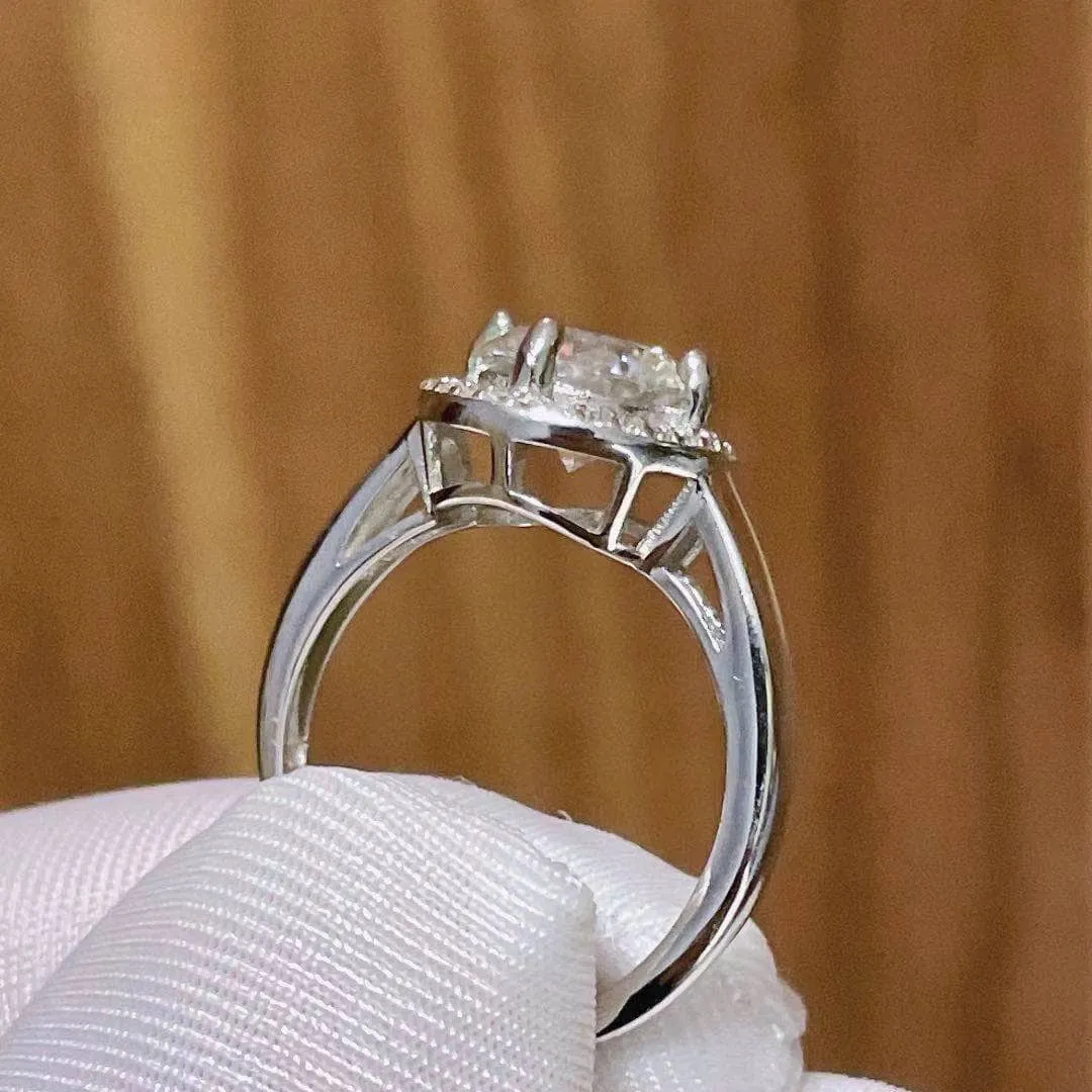 2ct 8mm Round Cut Diamond Engagement Ring