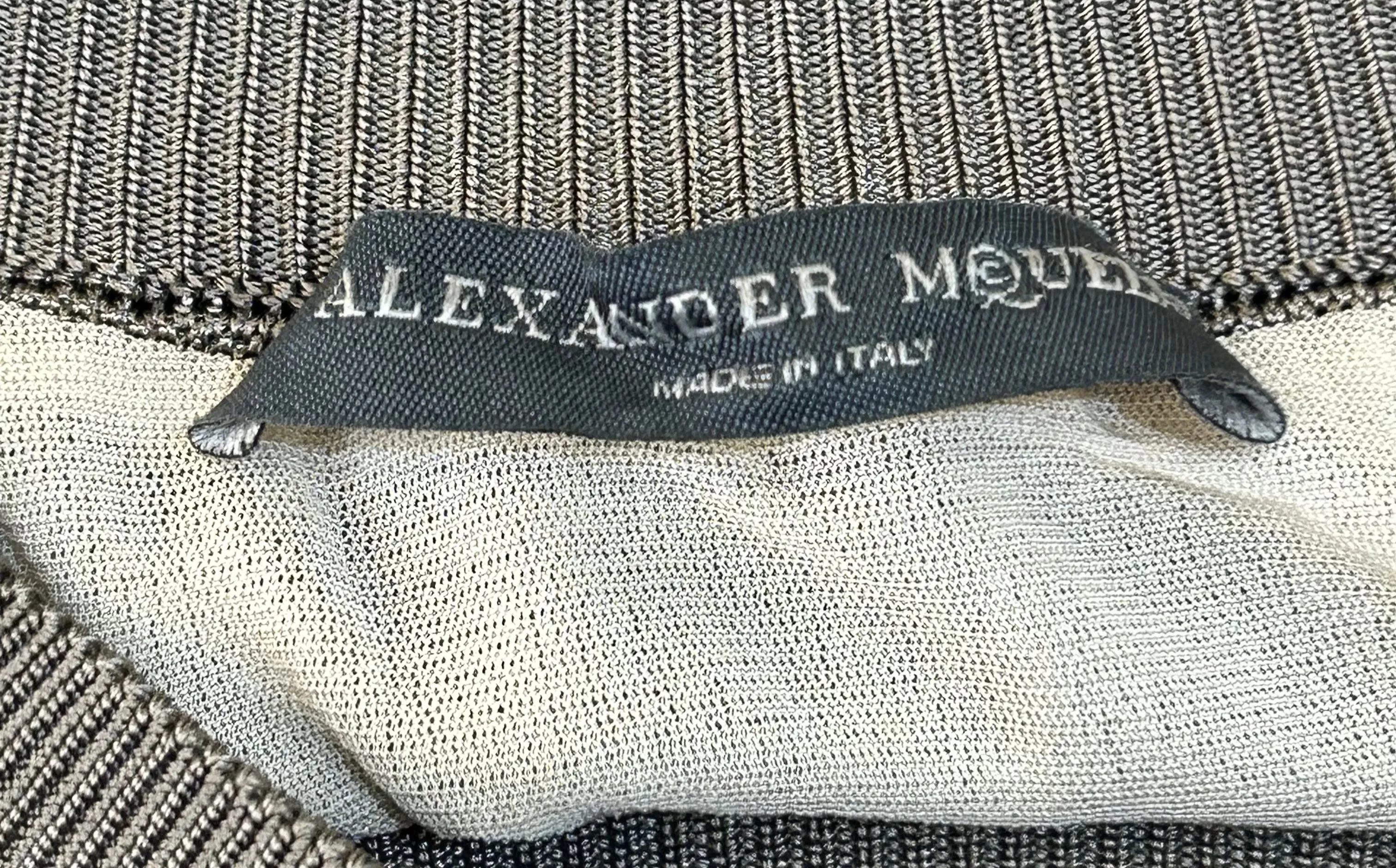 Alexander McQueen 2004 F/W "Pantheon Ad Lucem" Runway Knit Grey Gown with Sash