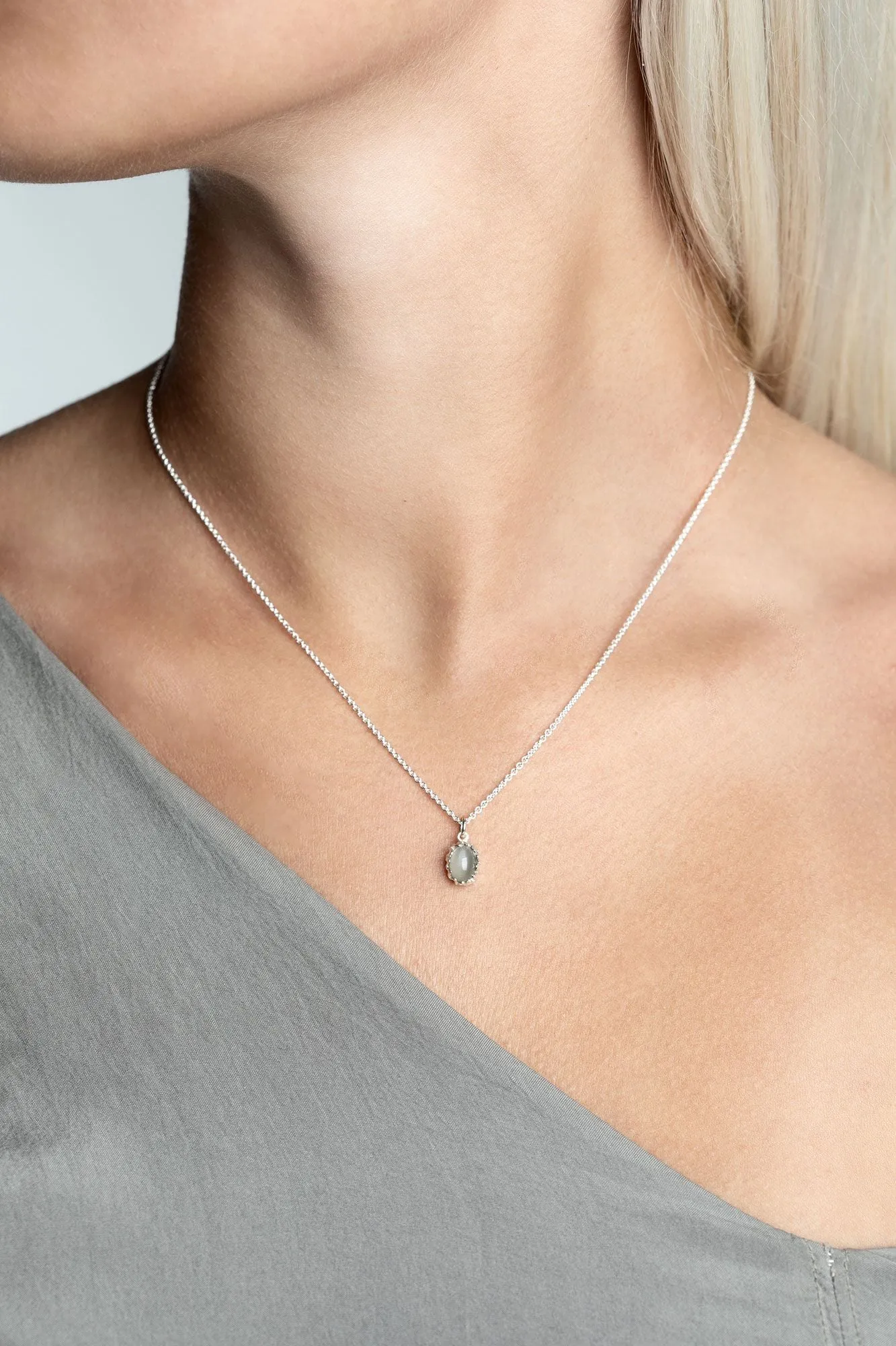 BASALT NECKLACE