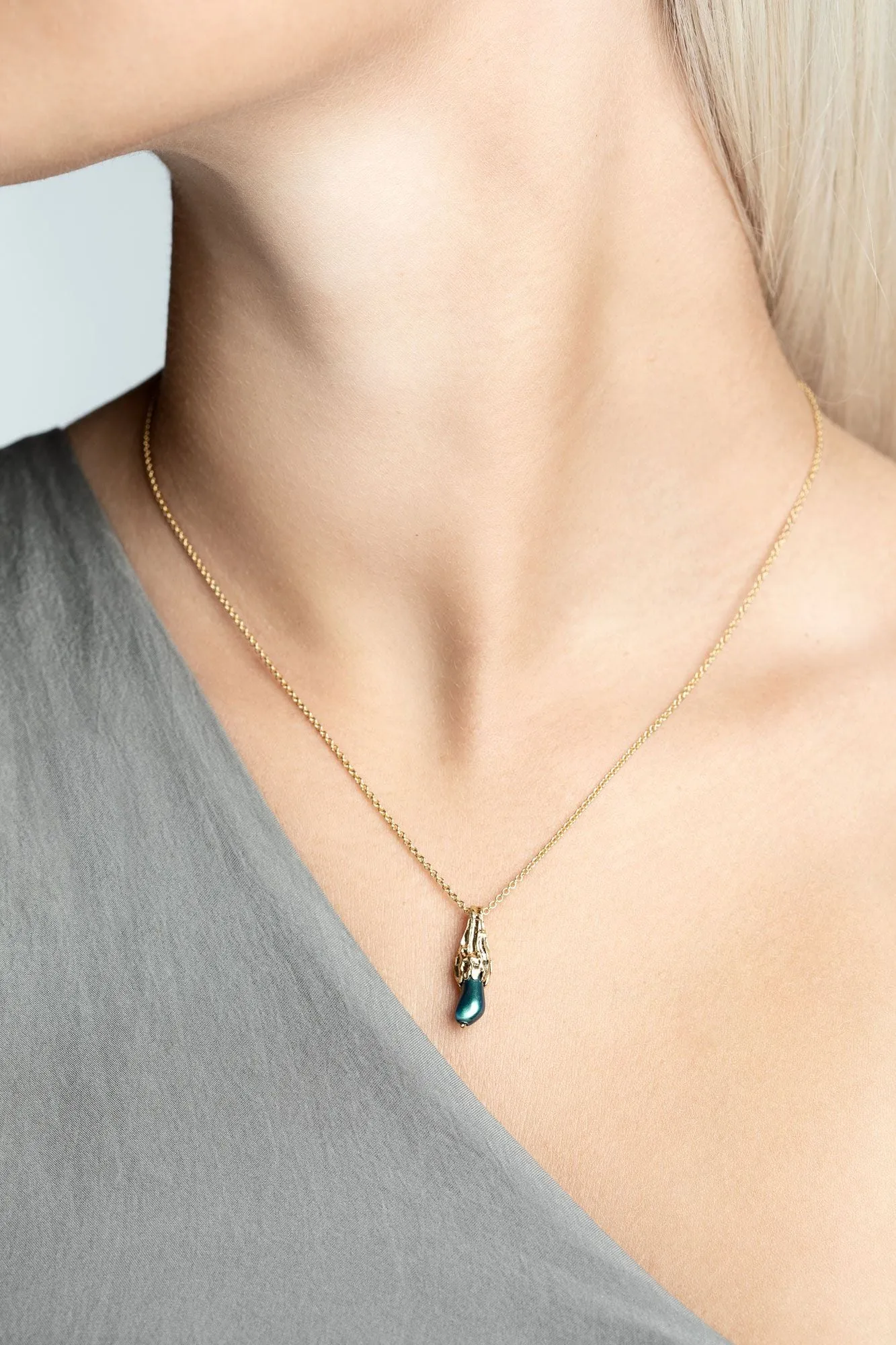BASALT NECKLACE