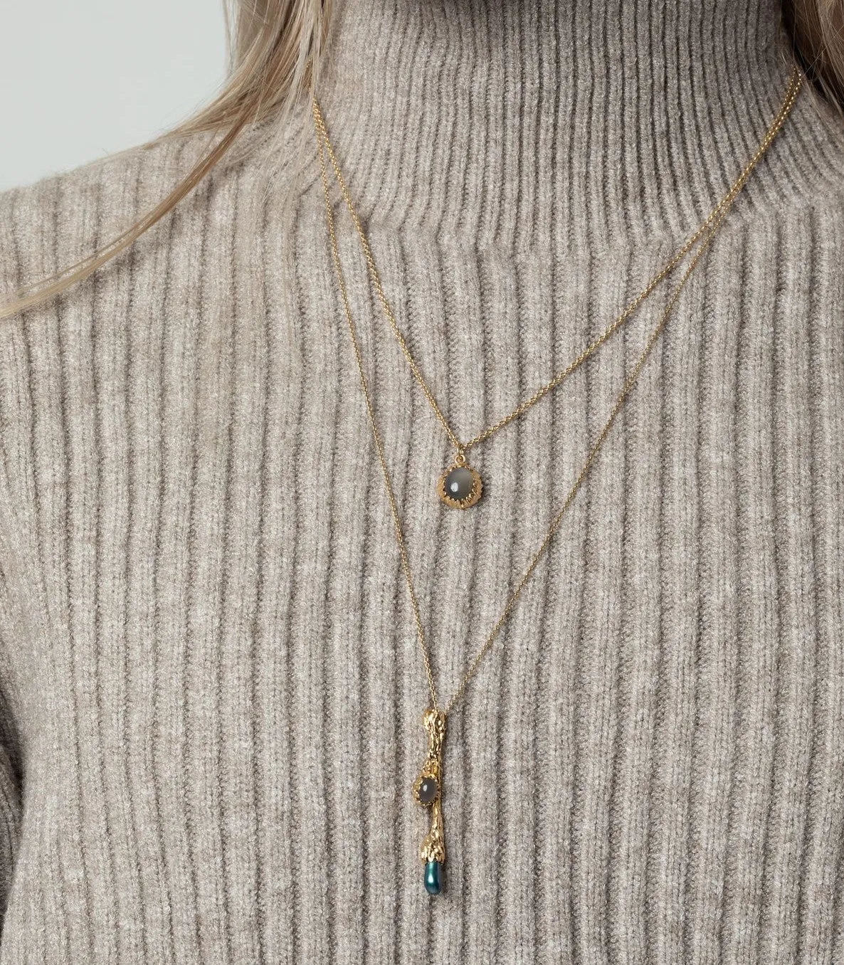 BASALT NECKLACE
