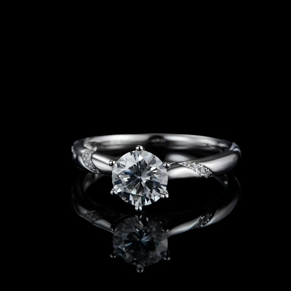 Classic 6 Prong 1ct Round Cut Diamond Anniversary Ring