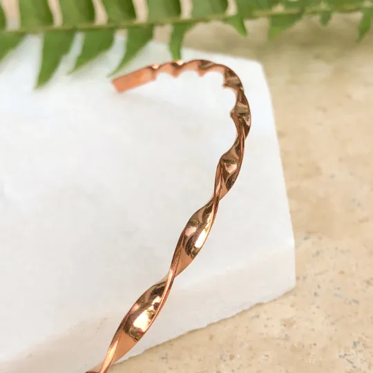 Copper Stiff Twist Flat Collar Open Neck Wire Necklace