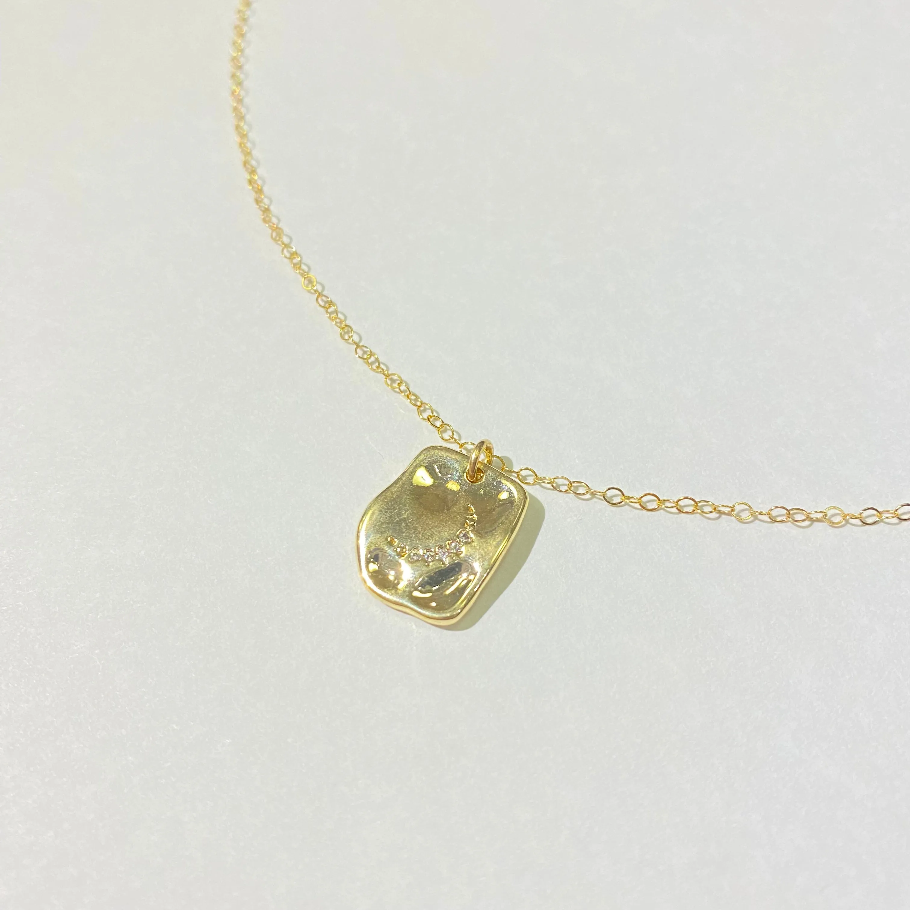 Elara Hammered Crescent Moon Necklace | Gold