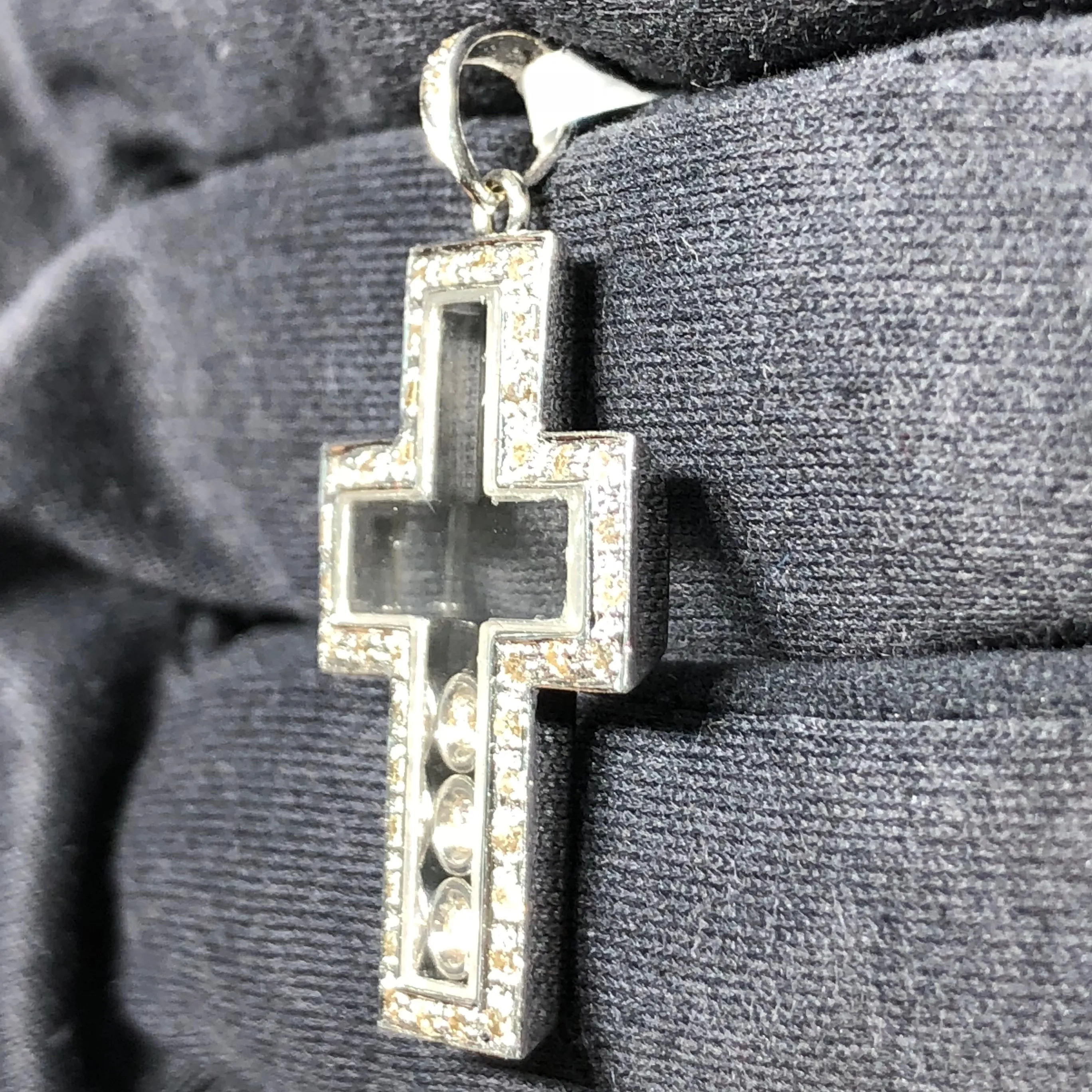 Floating Diamonds Cross Pendant (18K)