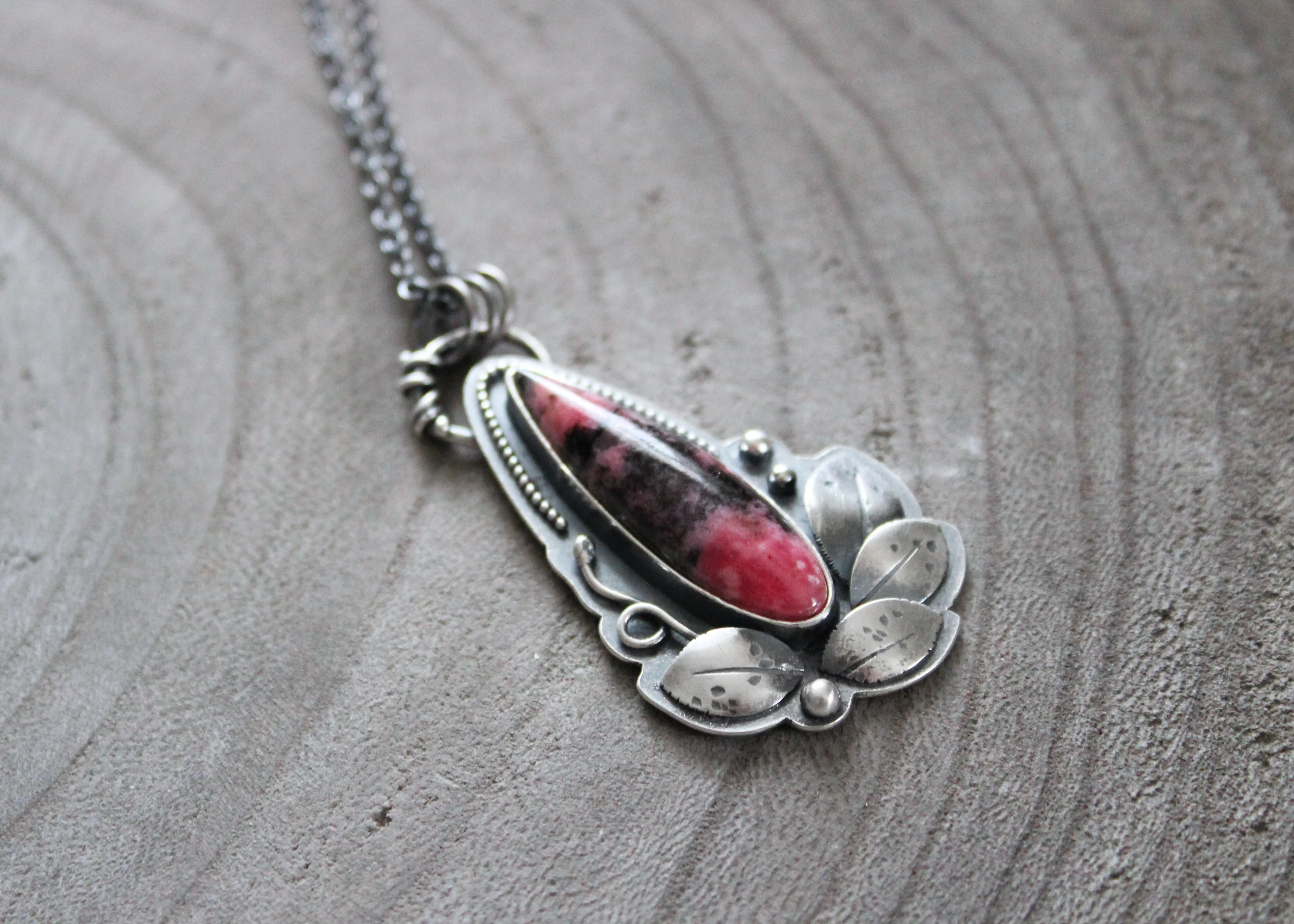 Gem Rhodonite Silver Botanical Theme Pendant Necklace