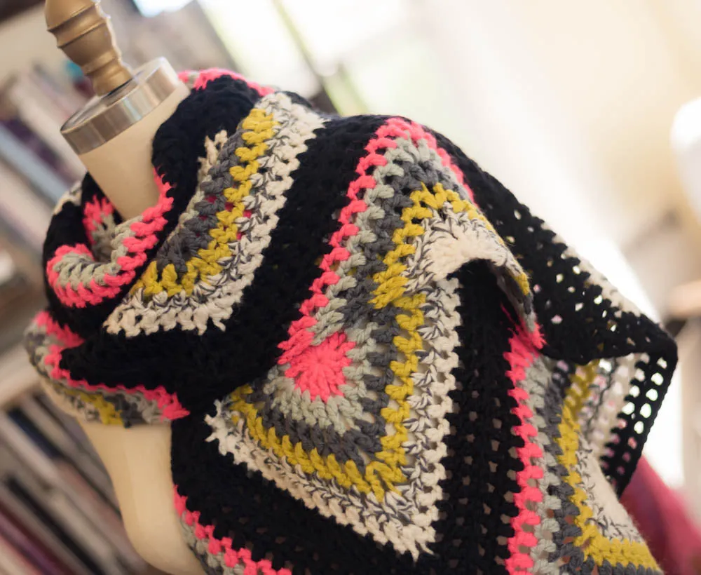 Granny Square Lite Wrap Crochet Kit
