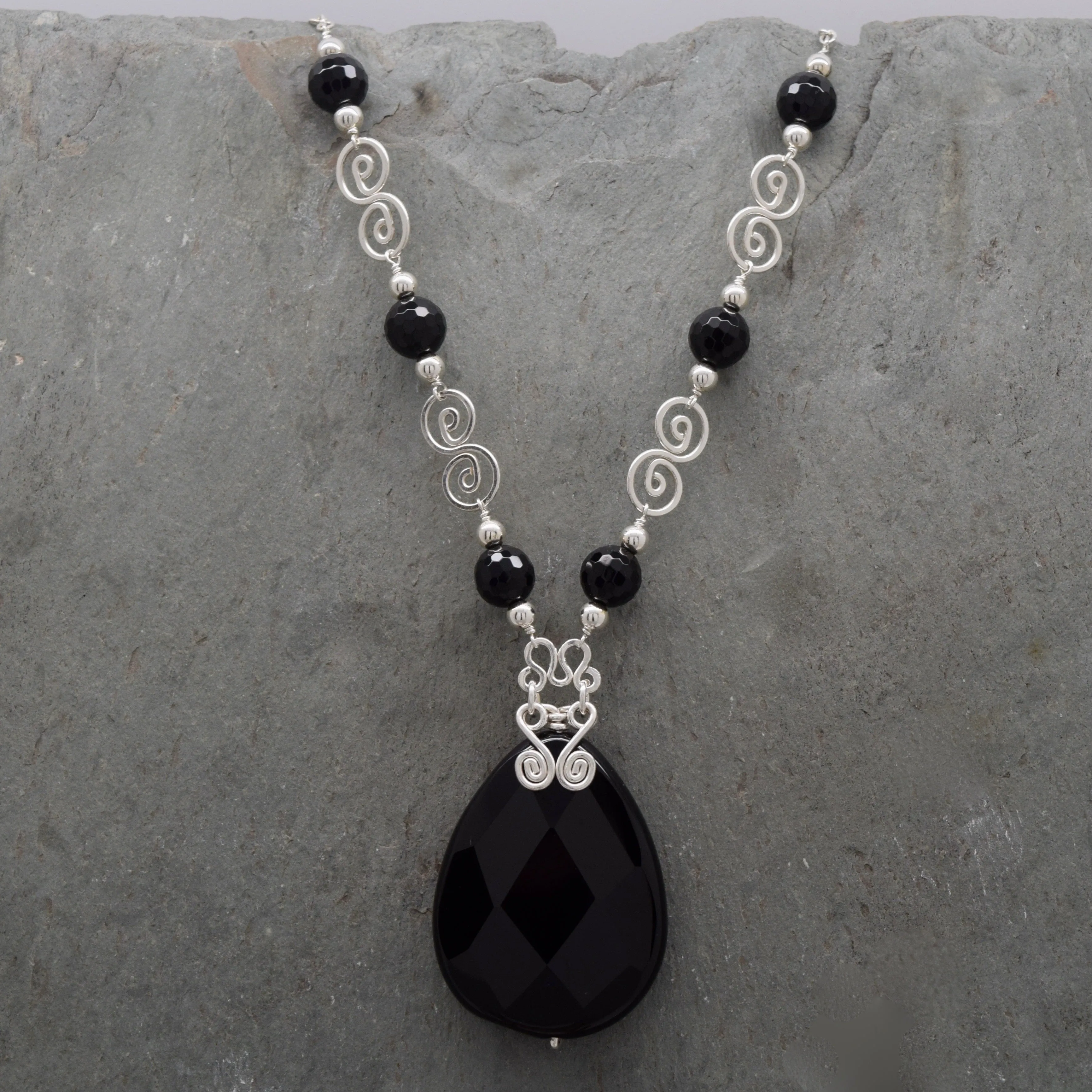 Jatun Onyx Teardrop Necklace