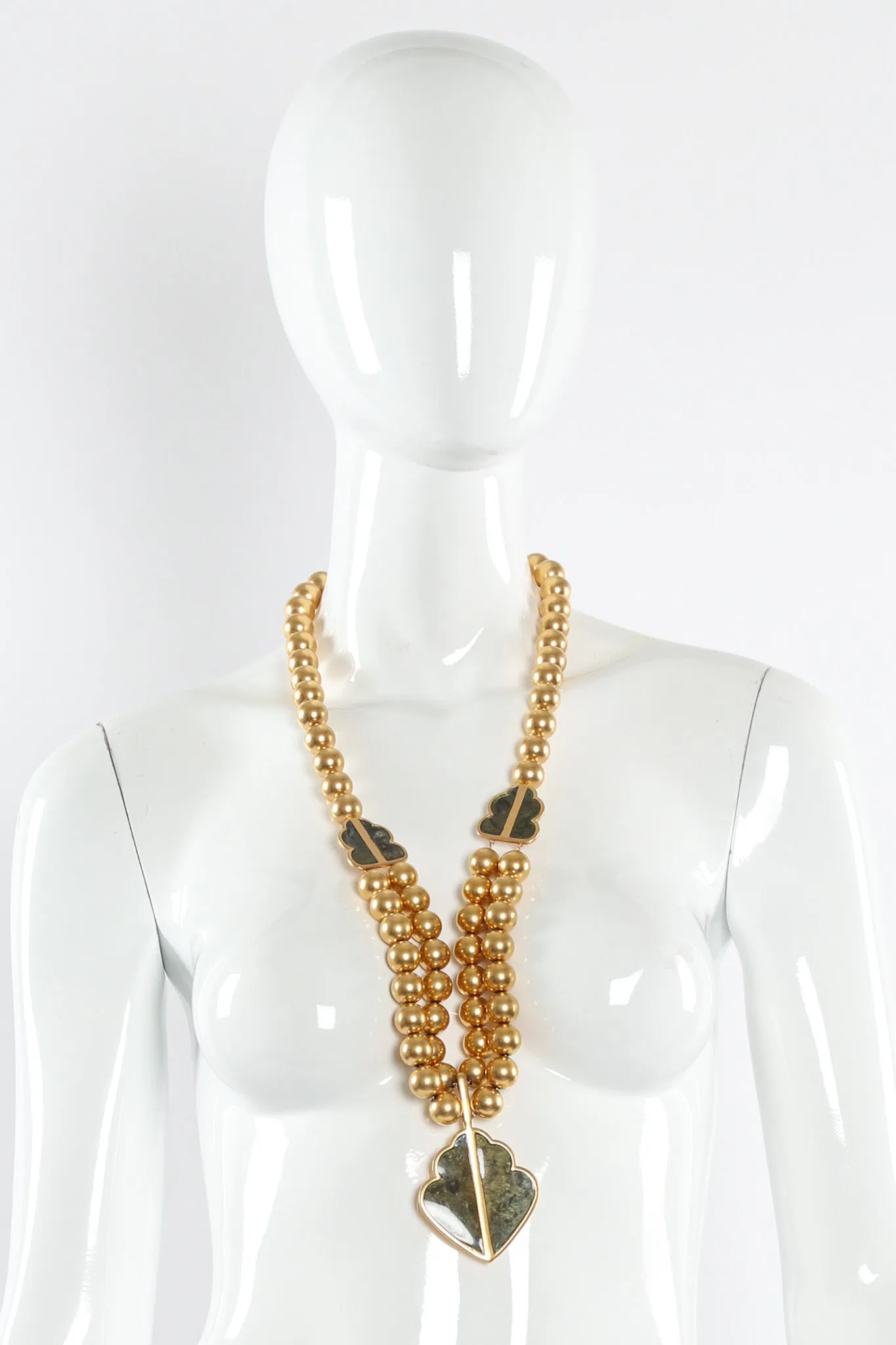 Leaf Pendant Beaded Necklace
