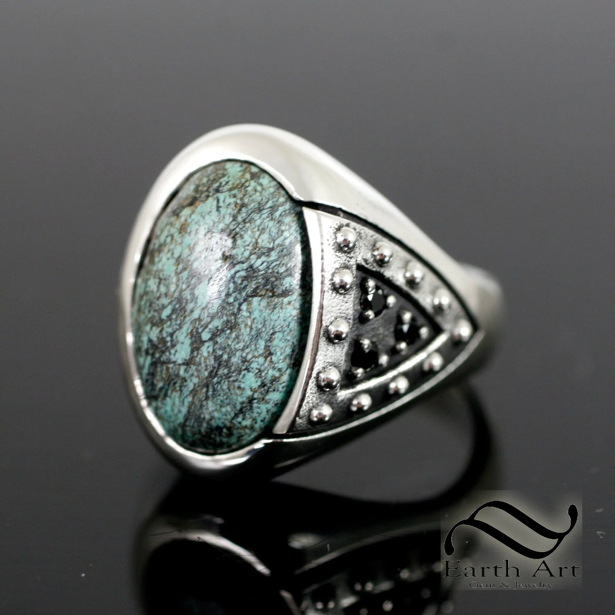 Lord's Turquoise Pauldron Ring in Sterling Silver - Signet Ring