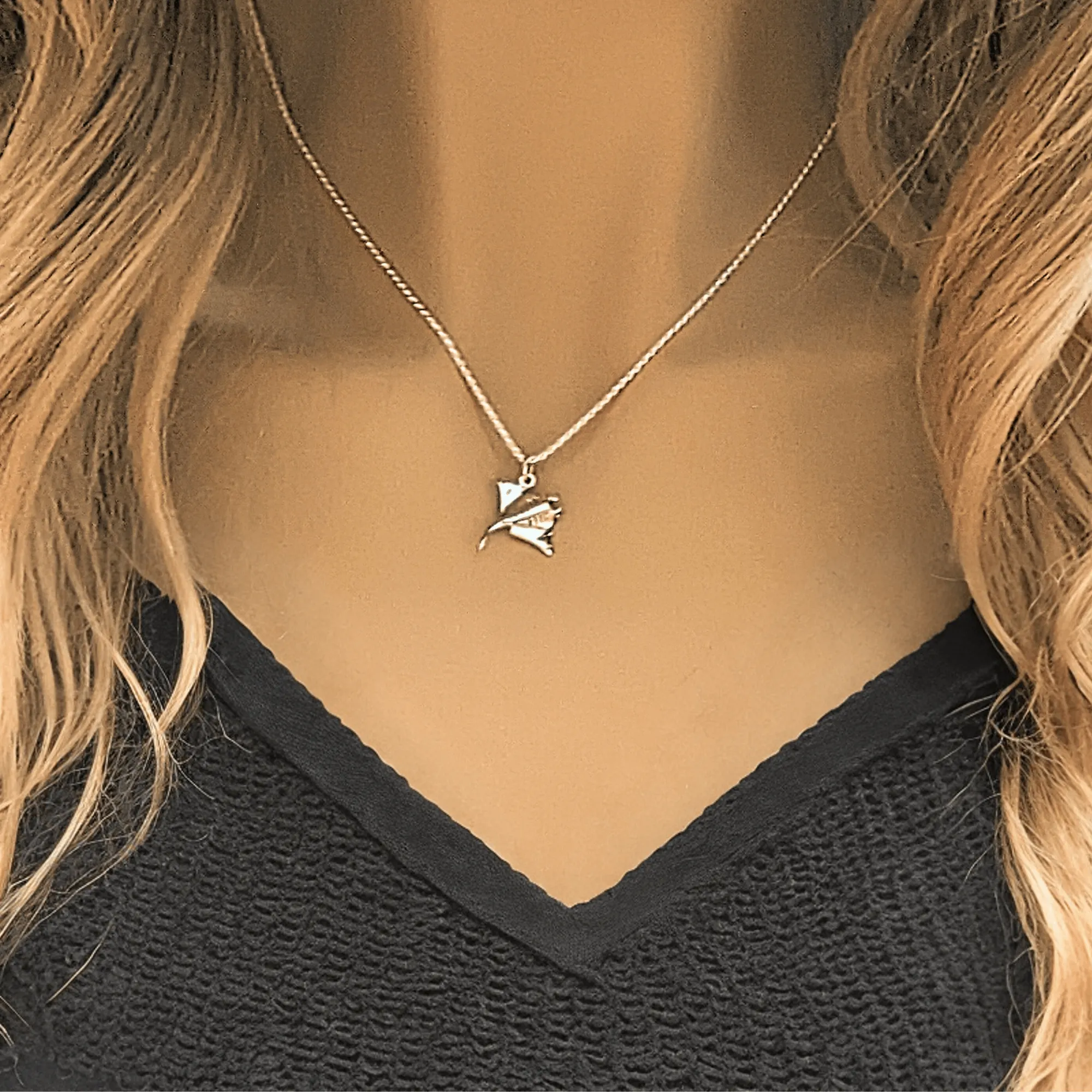 Manta Ray Pendant charm necklace, 22 inch