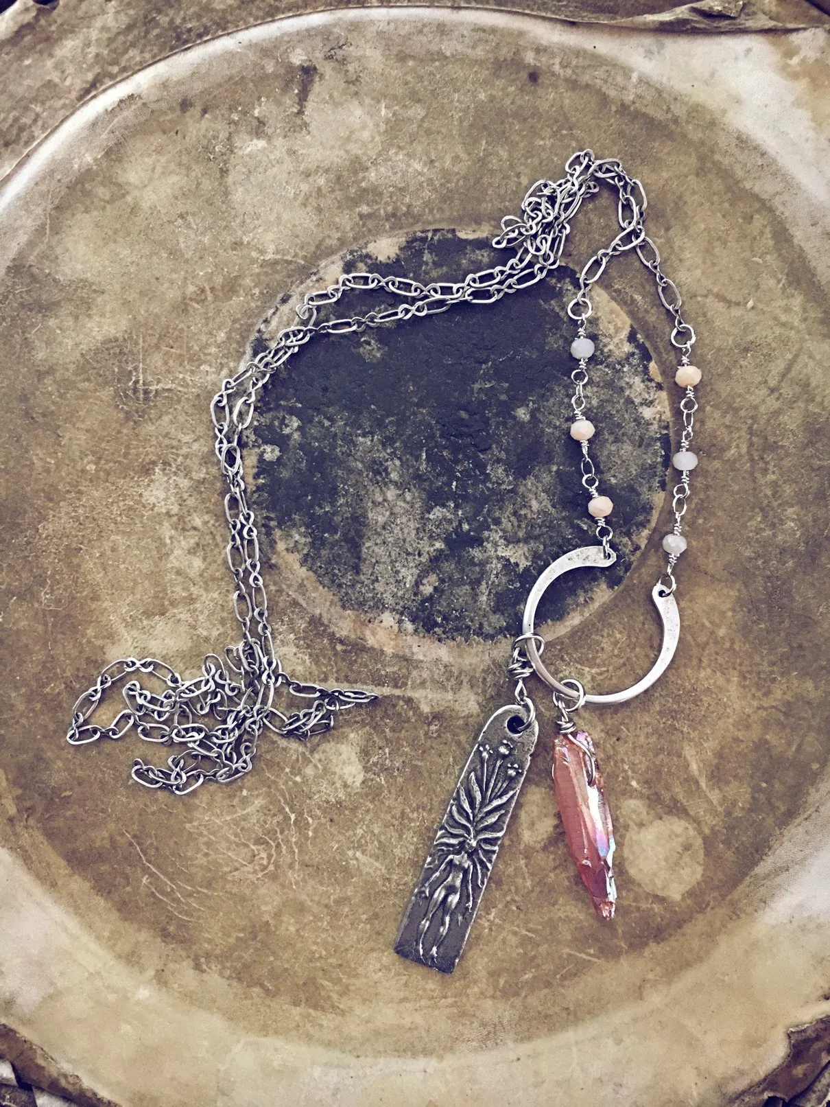 mystic mandrake & canyon lustre crystal necklace⠀