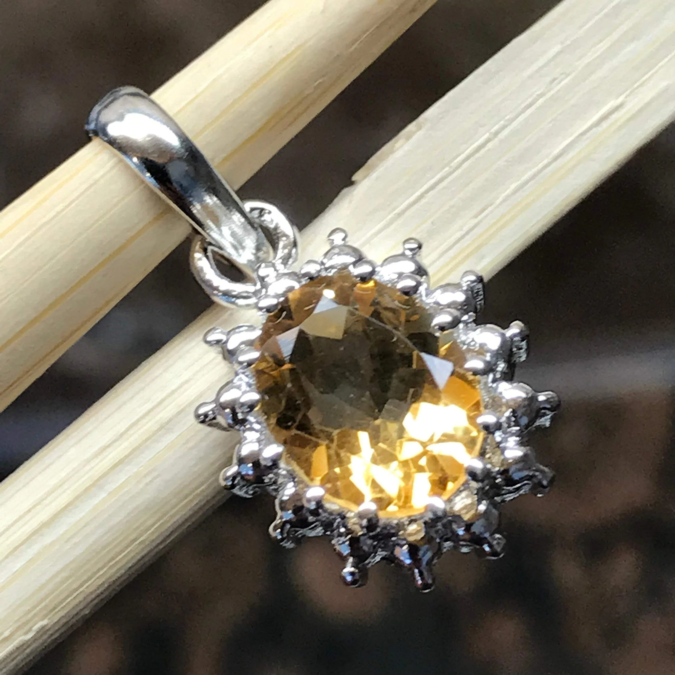 Natural 2ct Golden Citrine 925 Sterling Silver Designer Pendant 22mm