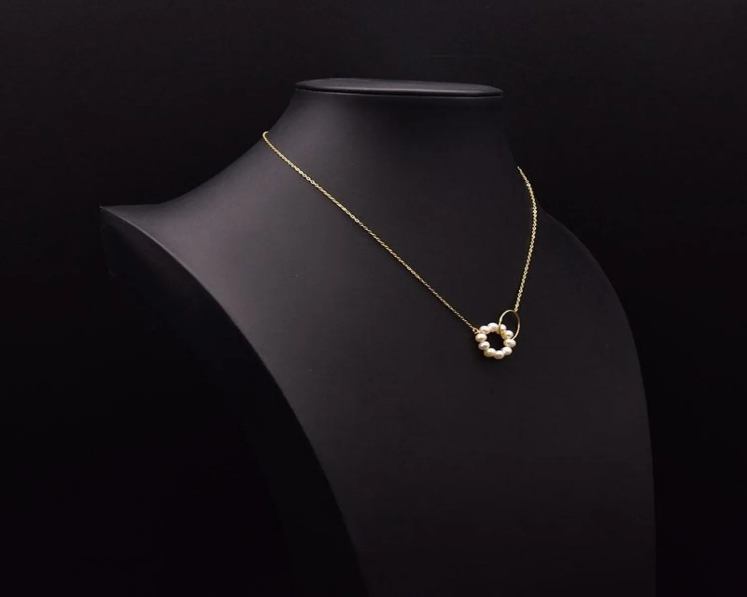 Natural Freshwater Pearl Pendant Necklace