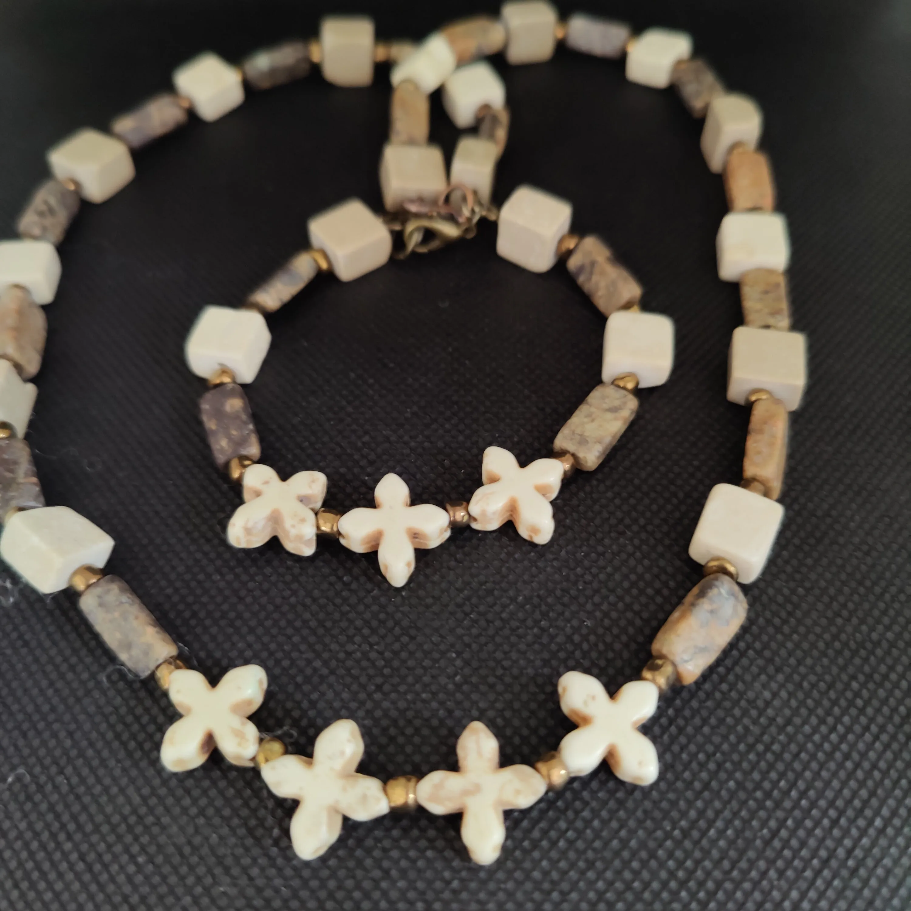 NB #53 Fascinating Earth Colored Stones make this a Unique Jewelry Set!