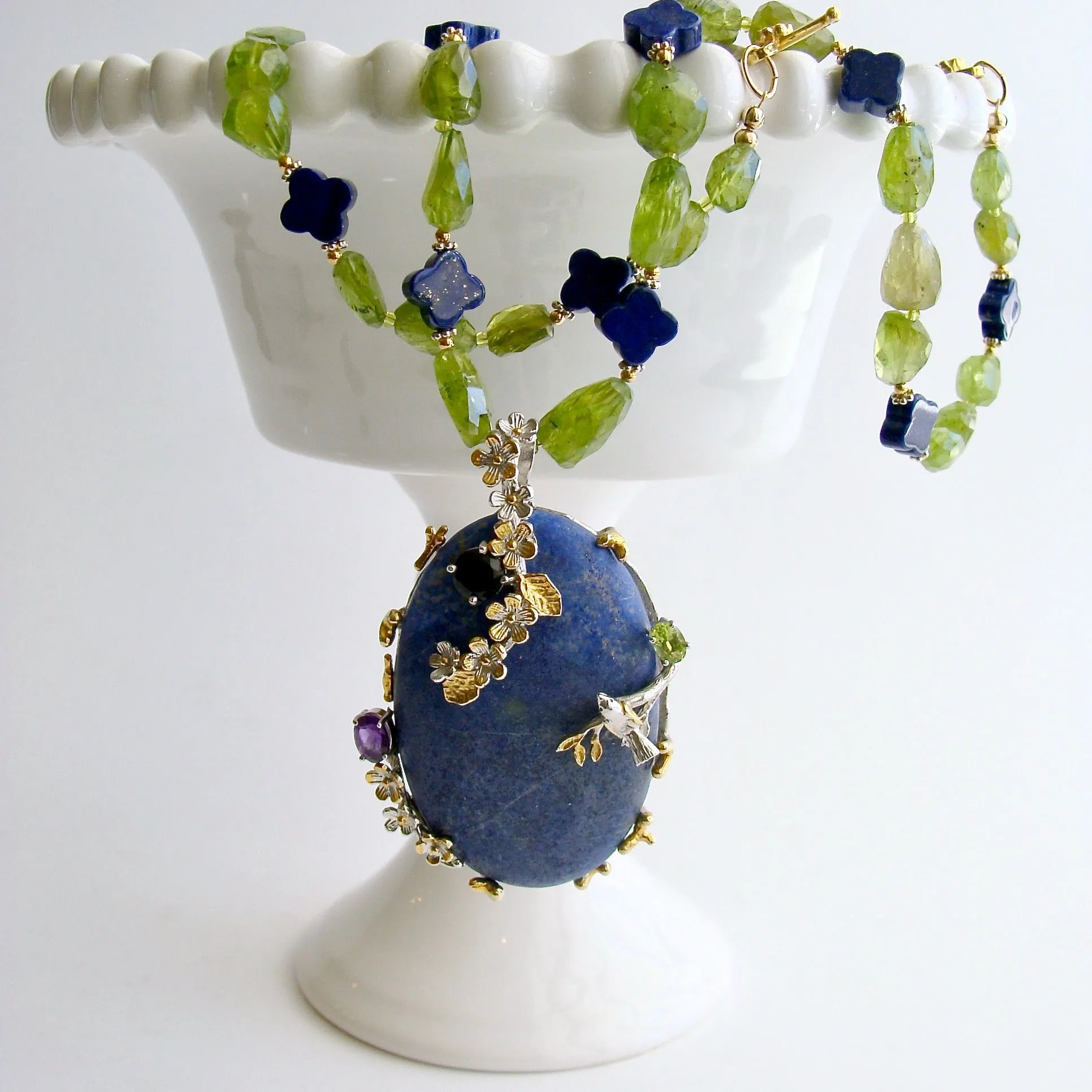 Peridot Nuggets Quatrefoil Lapis Foliate Pendant Necklace - Avery Necklace
