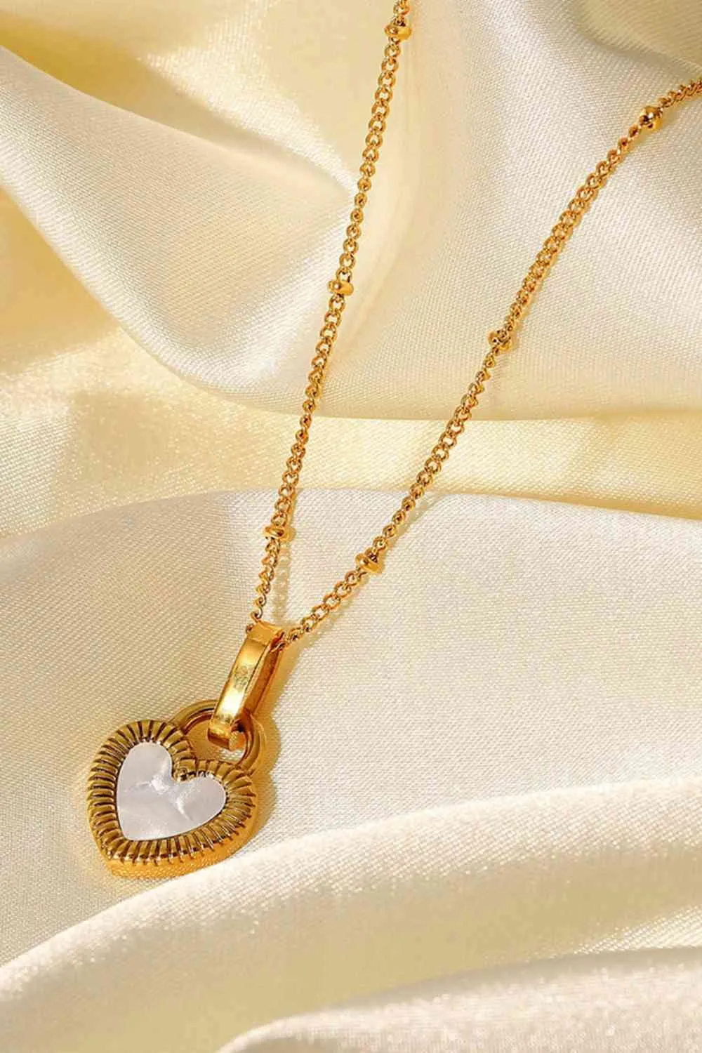 Playful Heart Contrast Necklace