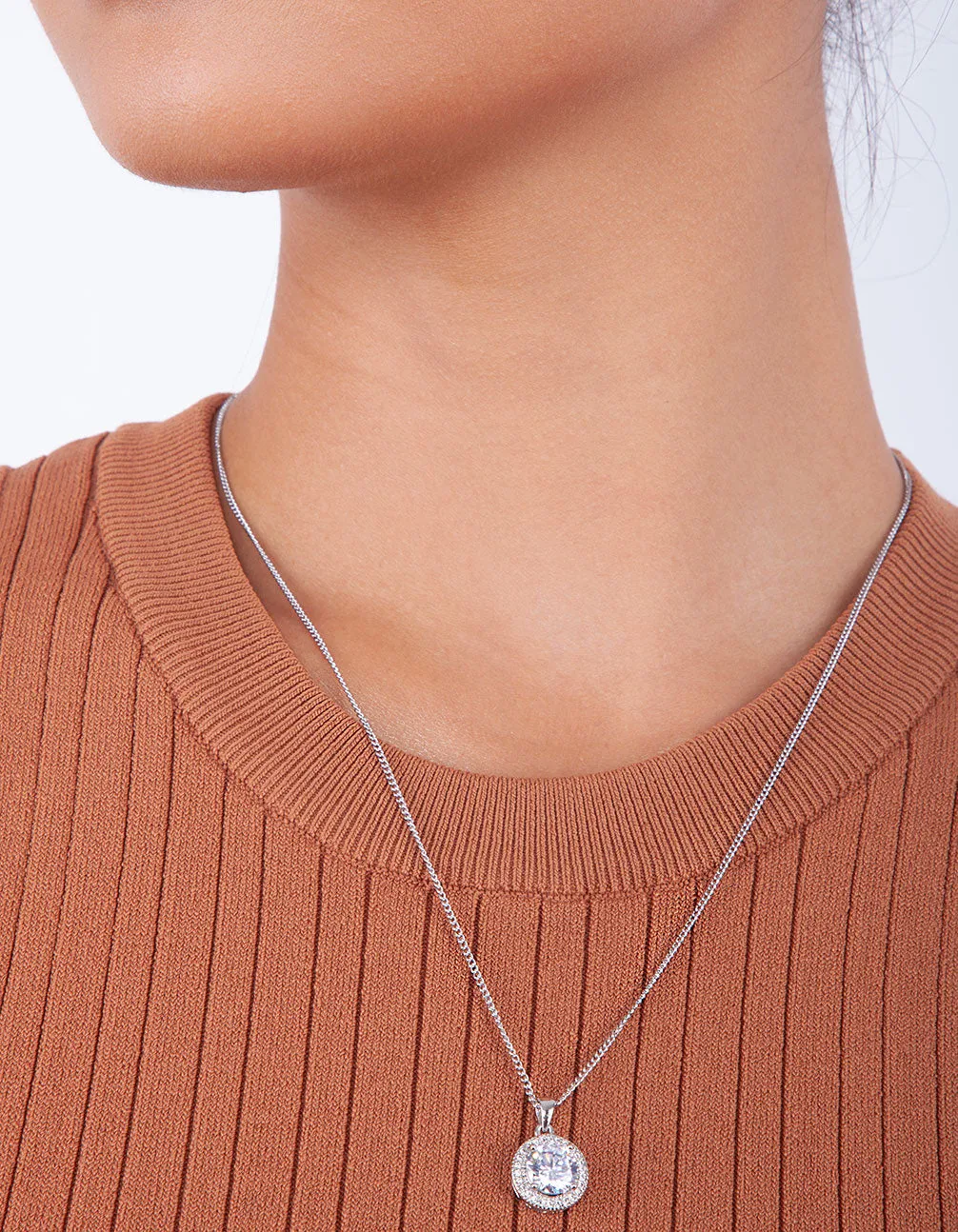 Round Circular Crystal Pendant Necklace