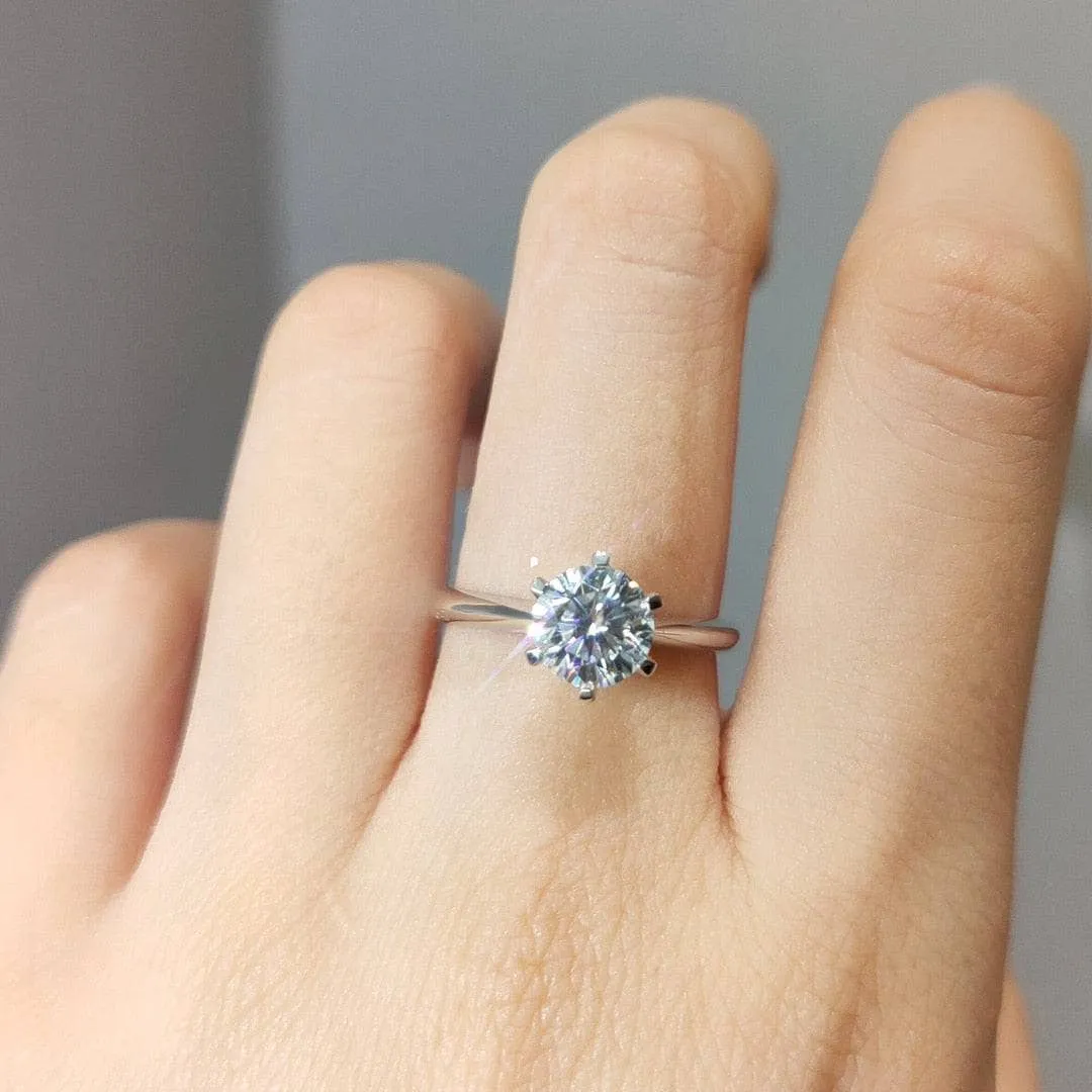 Round Cut 1-3 Carat Diamond Engagement Ring