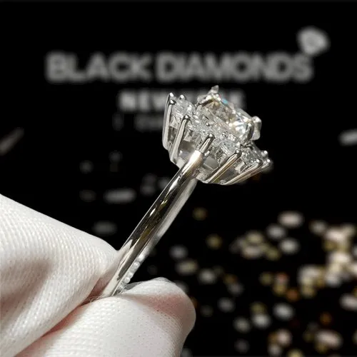 Round Cut 1 Carat Diamond Sunflower Engagement Ring