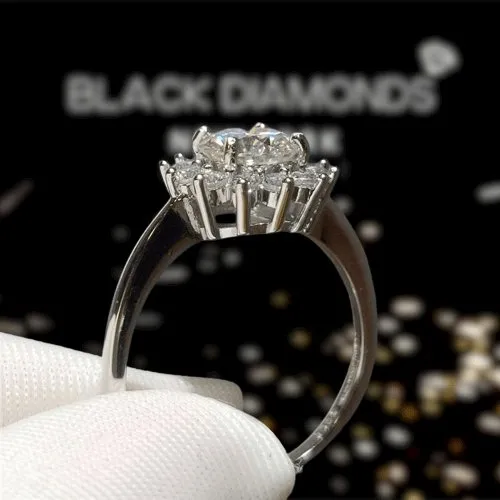 Round Cut 1 Carat Diamond Sunflower Engagement Ring