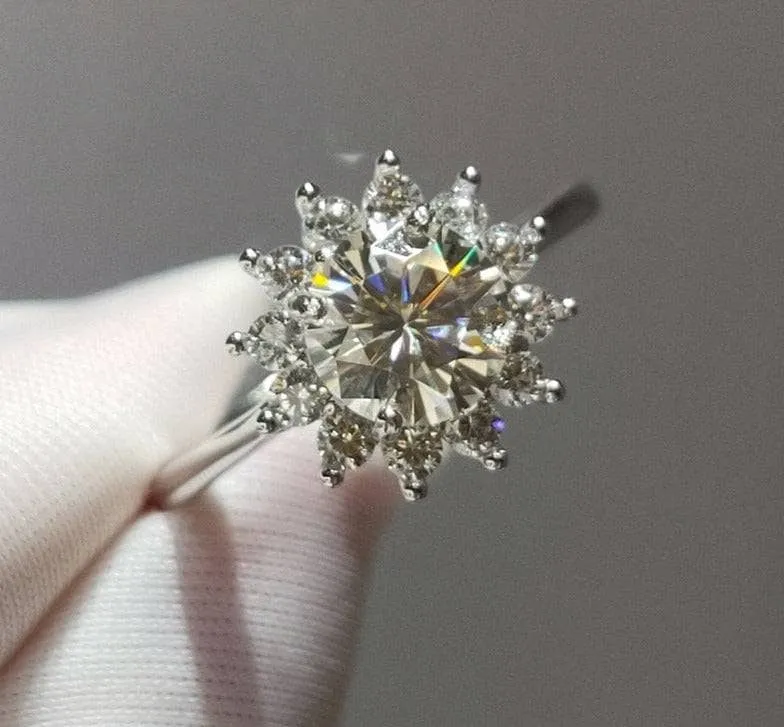 Round Cut 1 Carat Diamond Sunflower Engagement Ring