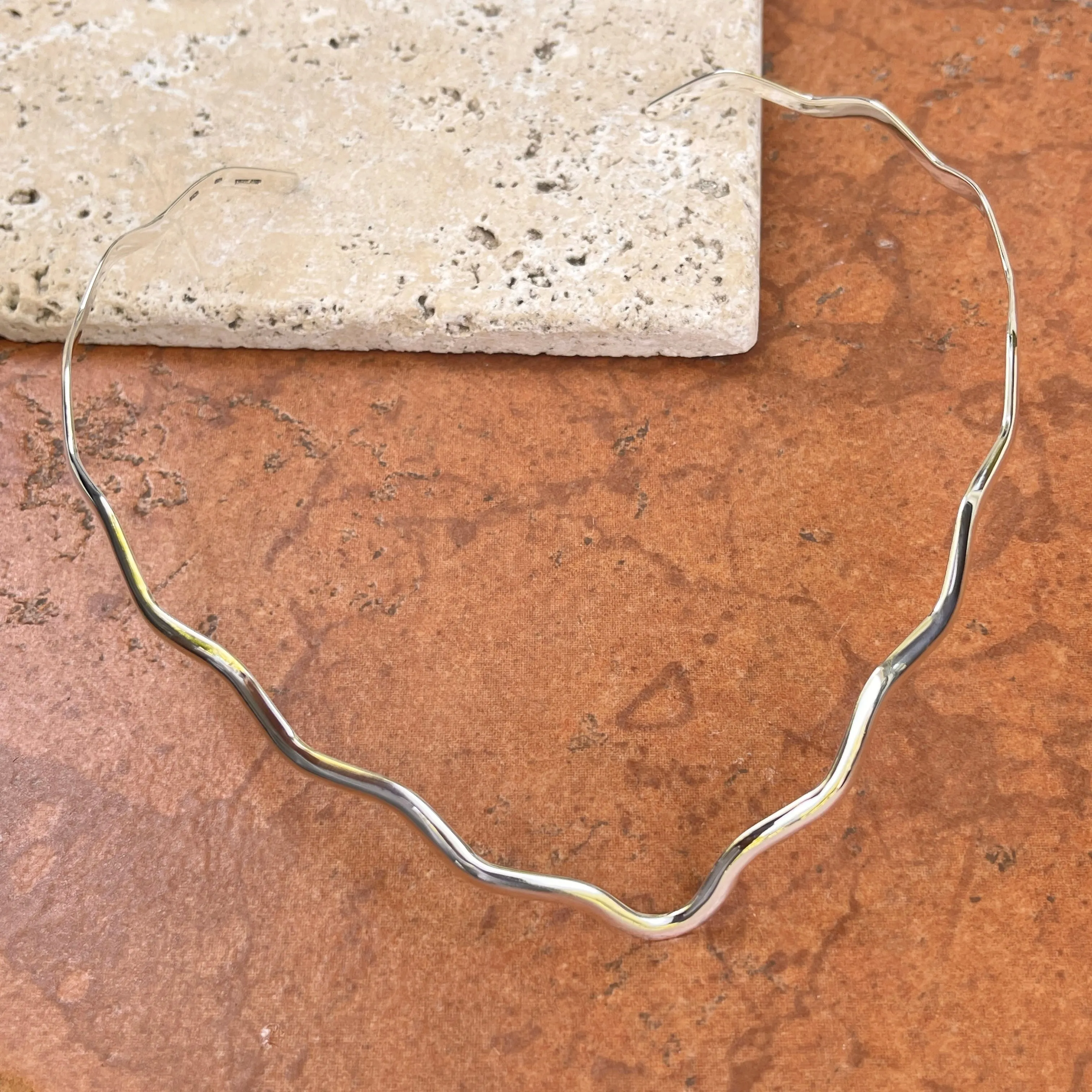 Sterling Silver Wavy V-Shape Open Neck Wire Collar Necklace