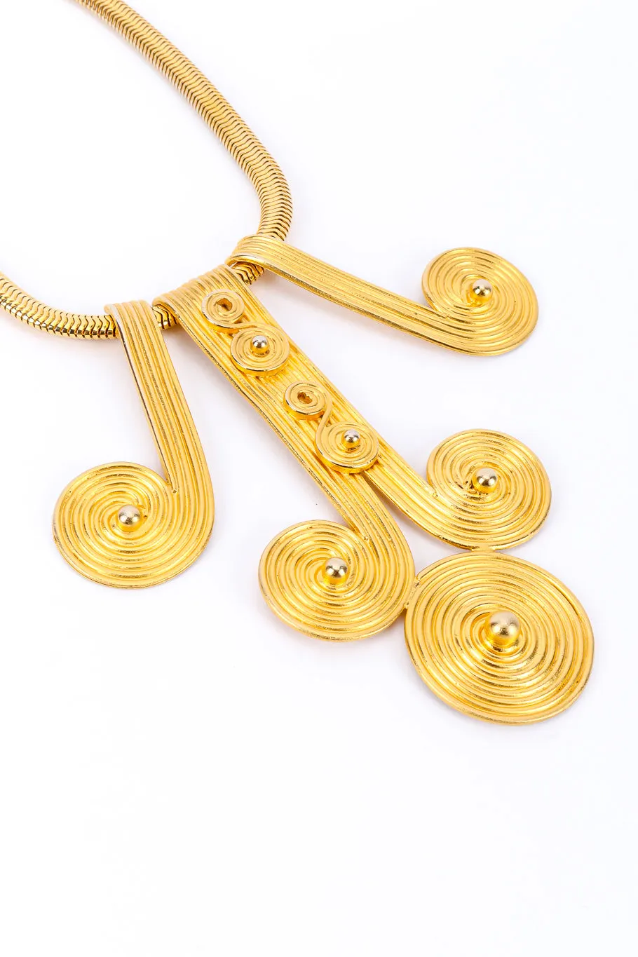 Swirl Motif Pendant Necklace