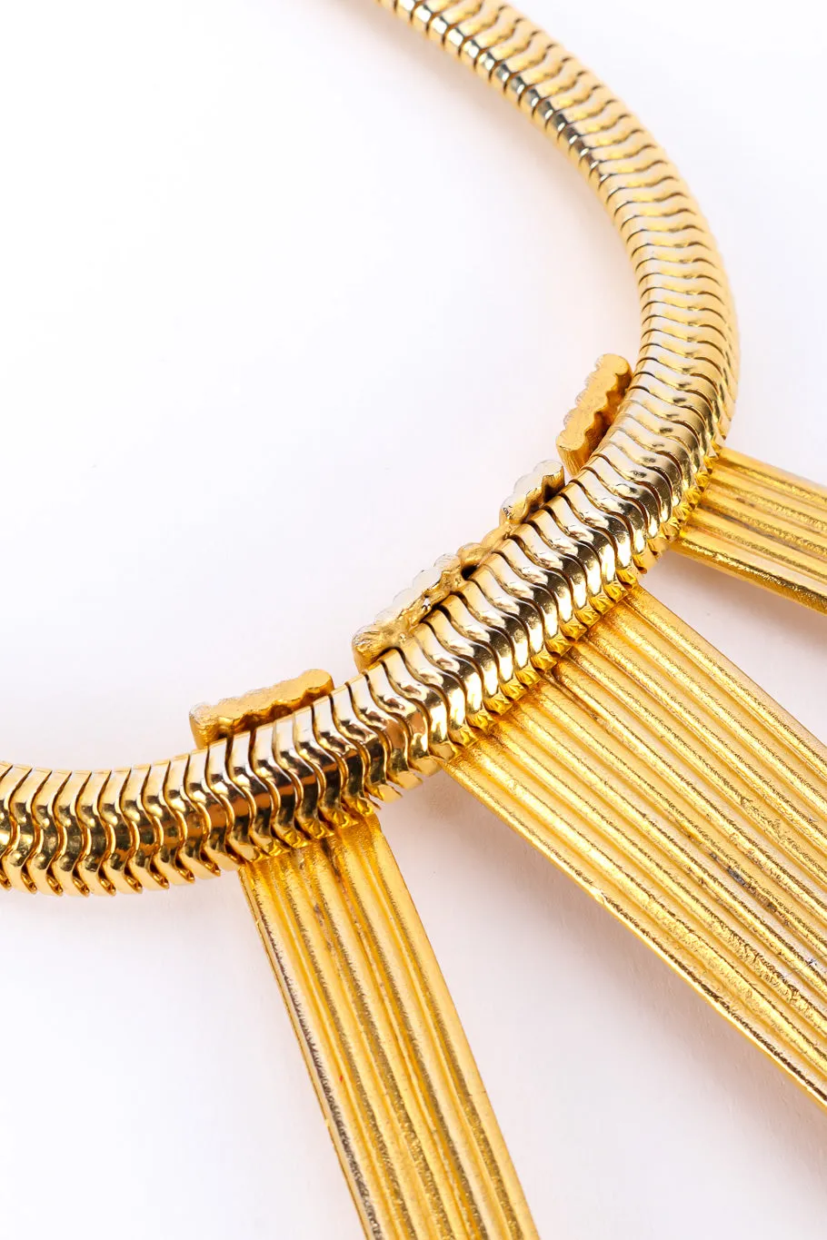 Swirl Motif Pendant Necklace
