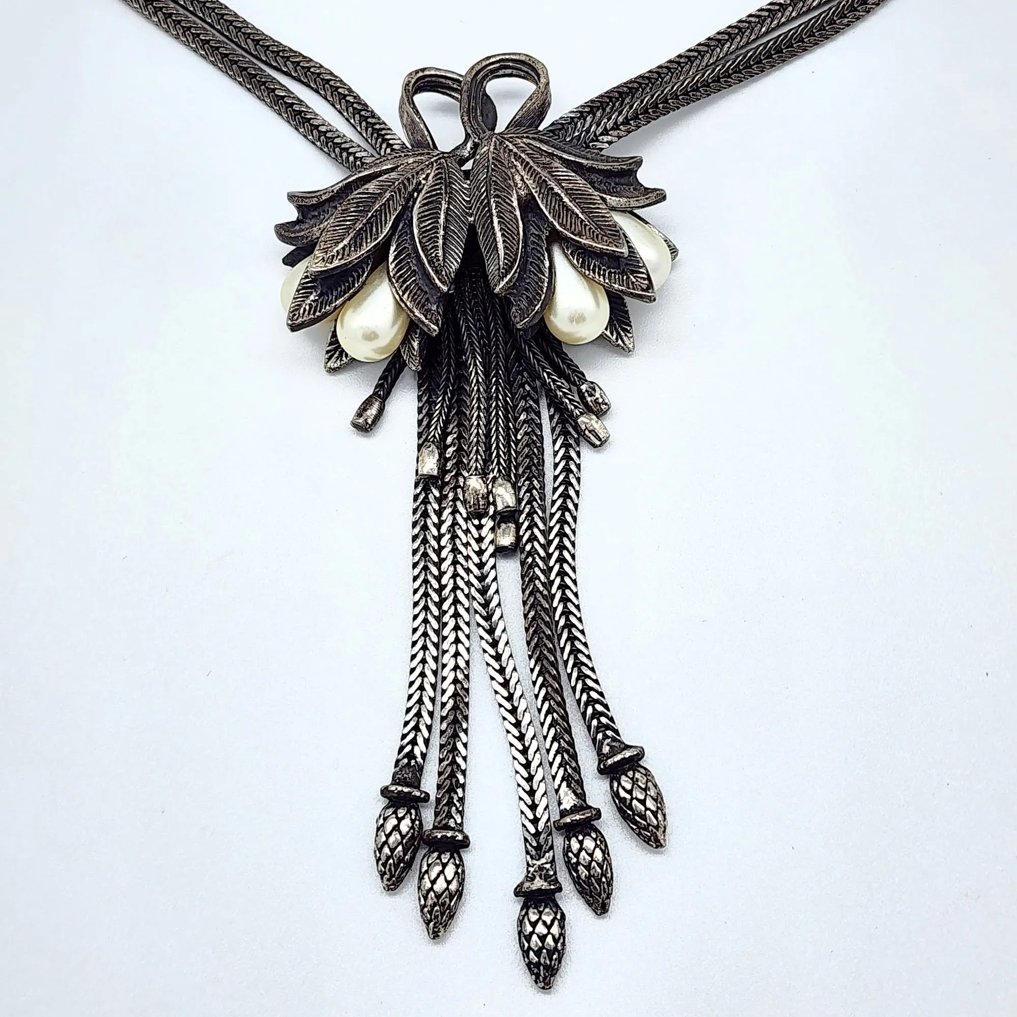 Tortolani Vintage Art Nouveau Floral Necklace