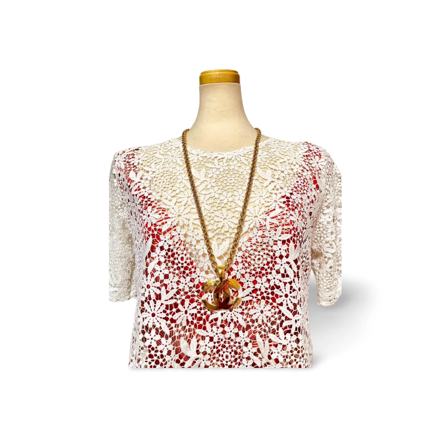 Vintage CHANEL chain necklace with a large CC mark pendant top. Gorgeous masterpiece jewelry. 050323re11