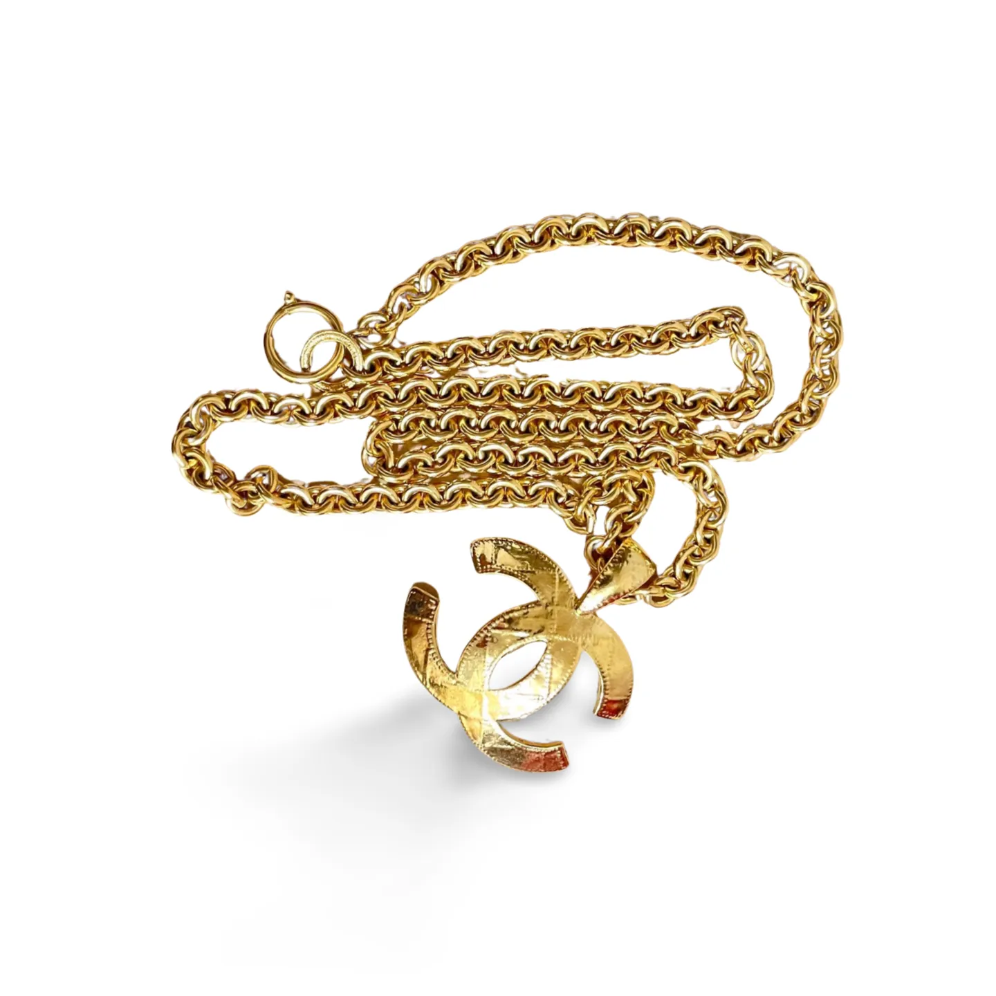 Vintage CHANEL chain necklace with a large CC mark pendant top. Gorgeous masterpiece jewelry. 050323re11
