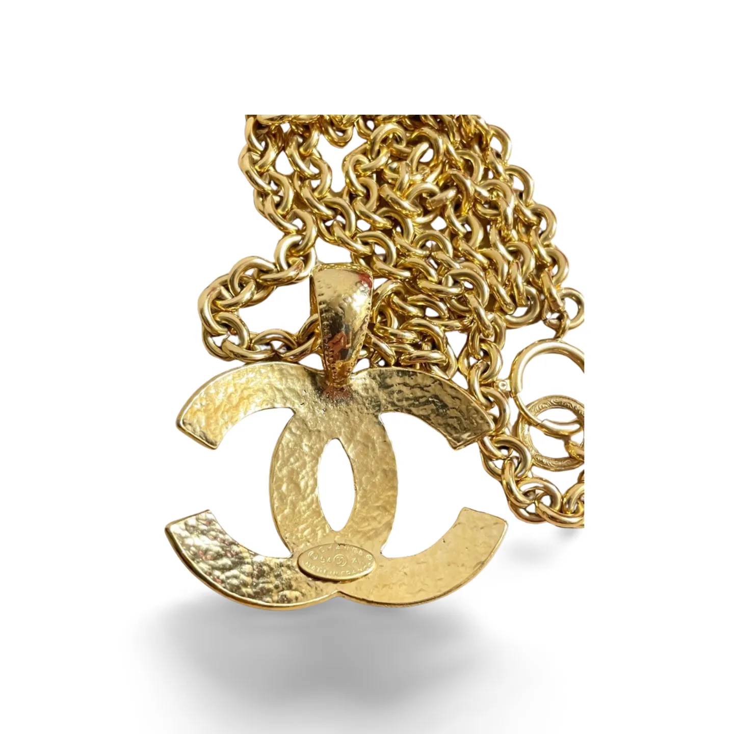 Vintage CHANEL chain necklace with a large CC mark pendant top. Gorgeous masterpiece jewelry. 050323re11