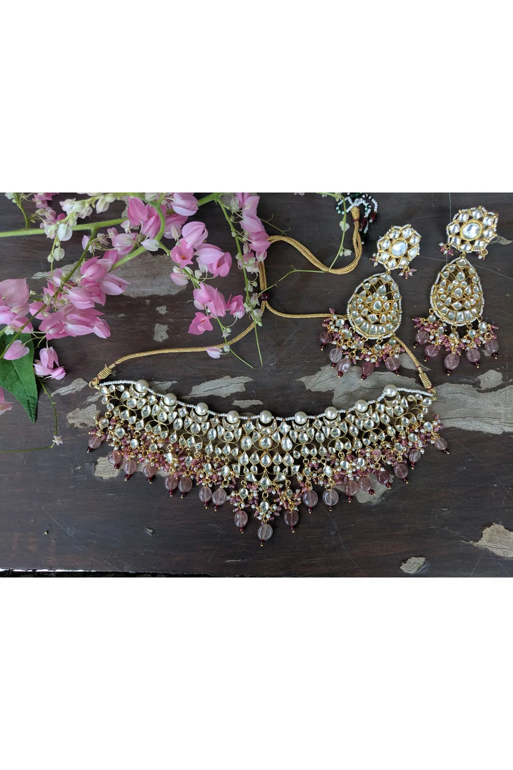 White And Light Pink Necklace Set